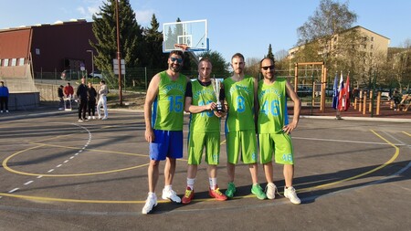 prenovljena igrišča ŠC Postojna _ dobrodelni turnir (6)